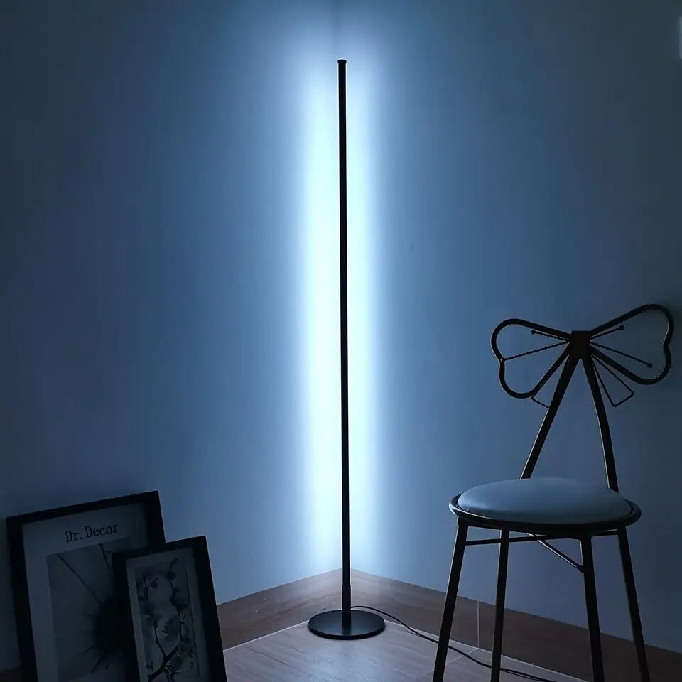 Nexus  Renkli LED Lambader – RGB 16 Renk, 4 Mod, Uzaktan Kumandalı - 150 Cm