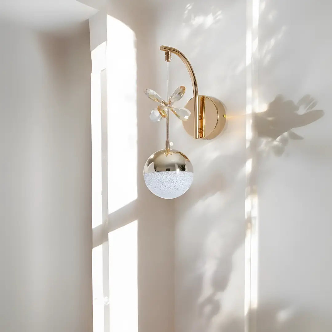 Liora Model Gold Kaplama Salon Mutfak Oturma Yatak Odası Duvar Şık Modern Led Aplik