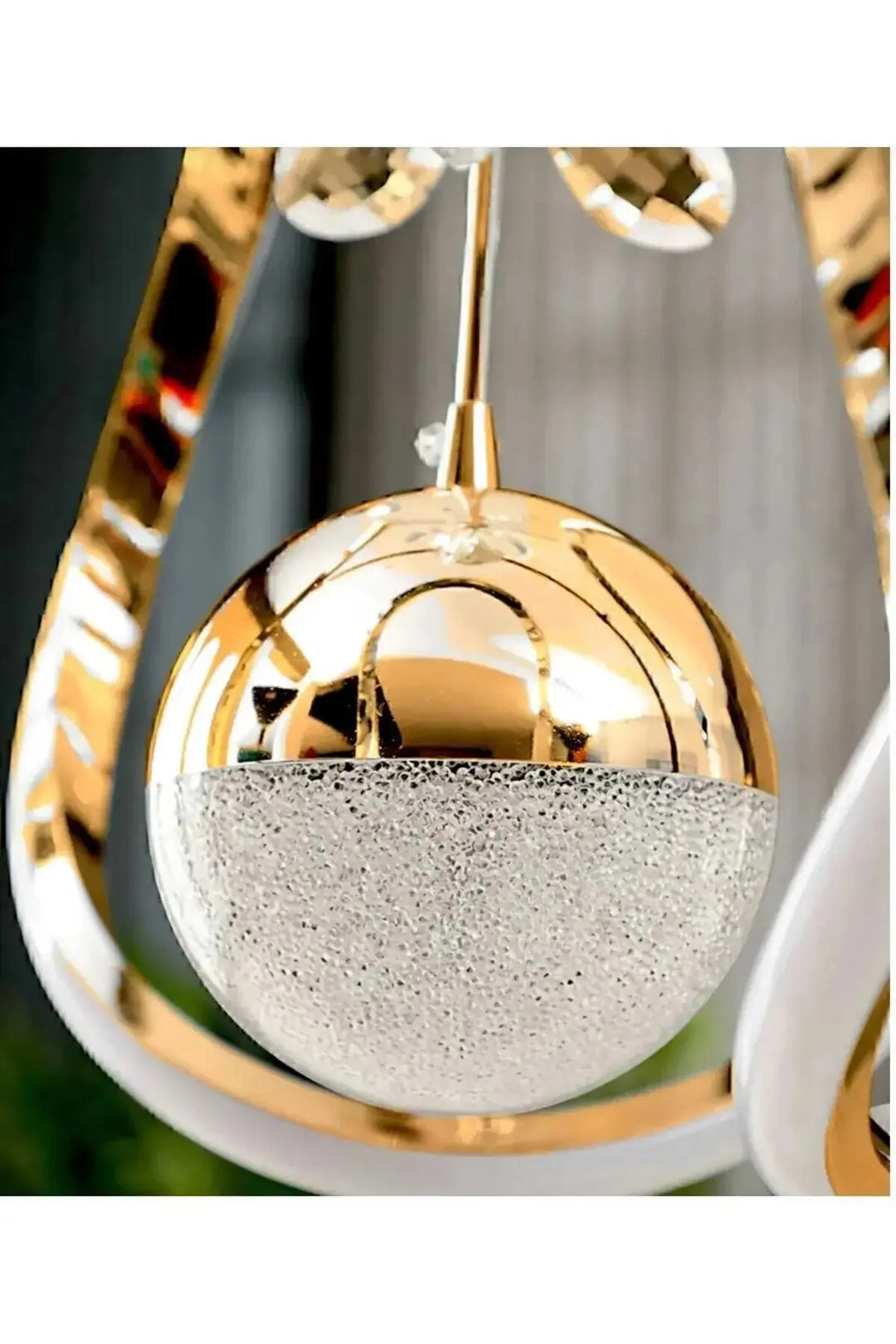 Liora Model Gold Kaplama Salon Mutfak Oturma Yatak Odası Duvar Şık Modern Led Aplik