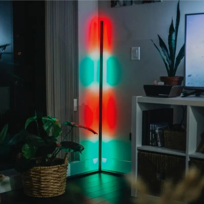 Auralux Akıllı ARGB LED Lambader – Kumandalı, 56 Işık Modu ve 4 Sabit Renk - 150 Cm